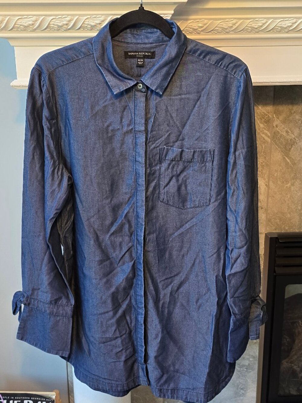 Banana Republic Parker Tie Chambray Tunic Shirt 100% Lyocell Blue Womans M